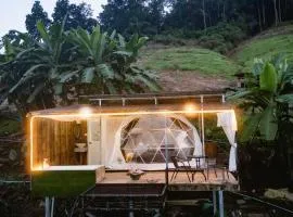 Kao Saan Lodge เก้าแสน ลอจ์ด