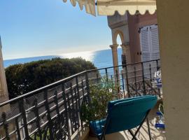 Le Victoria Beach，位于芒通的酒店