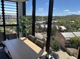 2BR-2BR-2Cars -CBD-Pool-sleeps 6