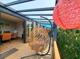 Luxe Chalet met Veranda Tuin en Hottub, Zeeland VP007