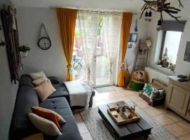 Chez Seb & Lulu, studio d'hôtes，位于讷沙托的酒店