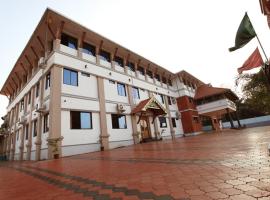 Hotel Chithrapuri，位于Parli的酒店