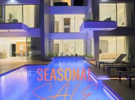 Seaview Luxury Villas Ayia Napa，位于阿依纳帕的酒店