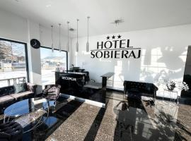 Hotel Sobieraj，位于Krzeszyce的酒店