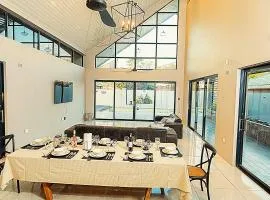 Modern spacious 4-bedroom home