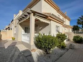 Villa Jacqueline la buena vida