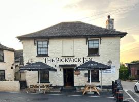 The Pickwick Inn，位于金斯布里奇的酒店
