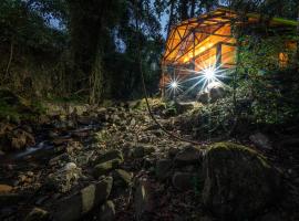 Matumi Trail Forest Lodges - Matumi and Mitzeeri，位于察嫩的酒店