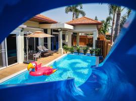 King Family Massarossa Pool Villa Pattaya VIP，位于芭堤雅市中心的酒店