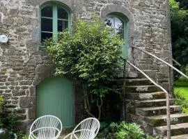 La Petite Bruyere Characterful 2 bedroom cottage with fireplace