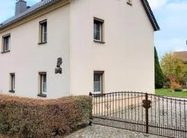 Nette Wohnung In Zescha Mit Garten Und Terrasse