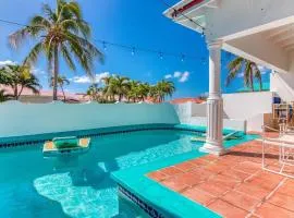 Charming 3BR Villa w Private Pool in Pelican Key