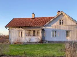 3 Bedroom Nice Home In Ödeshög