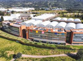 Pop Art Hotel Tocancipá y Centro de Convenciones，位于Tocancipá的酒店