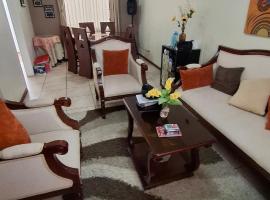 Casa Bonita Disponible，位于拉塔昆加的酒店