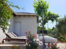 Ferienhaus In Thasos Mit Großer Terrasse，位于Potamia的酒店