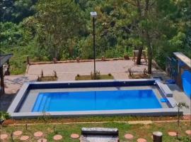 Sewa Villa Di Bogor，位于Cimalati的酒店