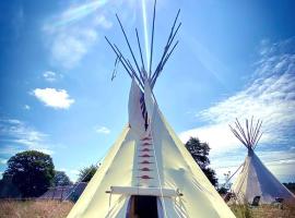 Terra-Tipike, Tipi à la ferme entre Terre et Mer，位于Trébry的酒店