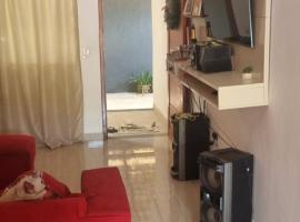 Lar aconchego，位于马里卡的酒店