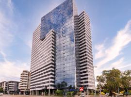 Oaks Melbourne Flemington Suites，位于墨尔本的酒店