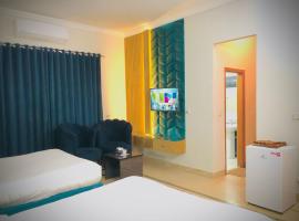 Hayat Grand Guest House，位于伊斯兰堡的酒店