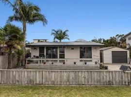 Glenhaven Hideaway - Ohope Beach Holiday Home