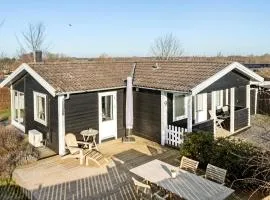 Nice Home In Karrebæksminde With Wifi