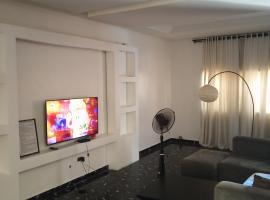 Diamond well apartment，位于Gwarinpa的酒店