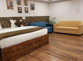 Nature Lovers Resort，位于印多尔的酒店