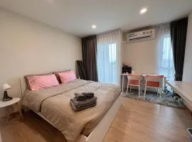 AVALYN Room Plus III - East Ville