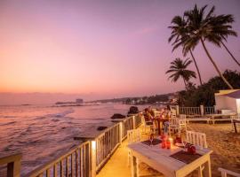 Rock Fort Beach Resort，位于乌纳瓦图纳的酒店