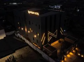 Bay Hotel