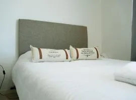 Ideal si venis por trabajo, con desayuno simple de cortesía