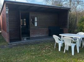 Trekkershut Schuilstal，位于Elim的酒店