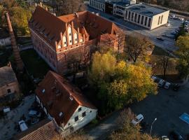 Zajazd pod Zamkiem，位于肯琴的酒店