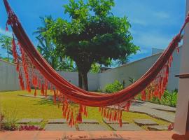 Casa Temporada Ubatuba 7 min praia grande, check-in e out flexíveis com vagas na garagem，位于乌巴图巴的酒店