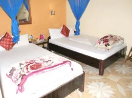 Rhino Land family Home Stay chitwan with garden