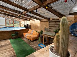 Casa Rural Gite El Tossal，位于Collfred的酒店