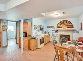 3 Mi to Central Minneapolis Unique Home!