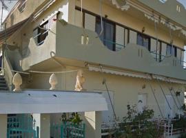 Kiato Rooftop Garden Apartment，位于基亚通的酒店