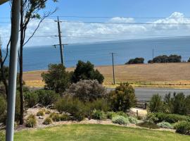 Unit 135 Silverwater Resort San Remo Victoria，位于圣雷莫的度假村