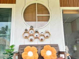 李红楼民宿，位于Ban Lak Uan的宠物友好酒店