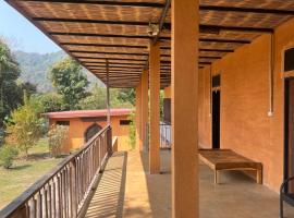Kacao Hostel & Yoga Studio，位于Ban Mai的酒店