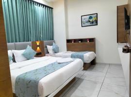 Hotel Paris Plaza，位于艾哈迈达巴德的酒店