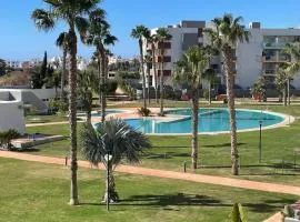 Bonito y tranquilo piso en Almerimar