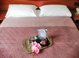 Hotel Banatium B&B Cucina，位于泰兹扎布伦塔的酒店