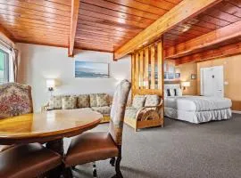 Oceanfront Inn Suite #6- King Bed