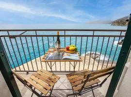 Eldorado,Romantic Seafront Getaway