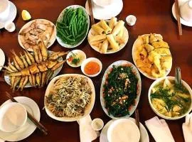 Homestay ven hồ Ngọc Lan