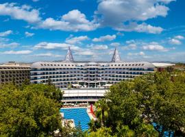 Botanik Platinum Hotel，位于欧库卡拉的酒店